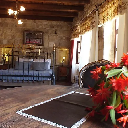 Guest house Old Stone House *